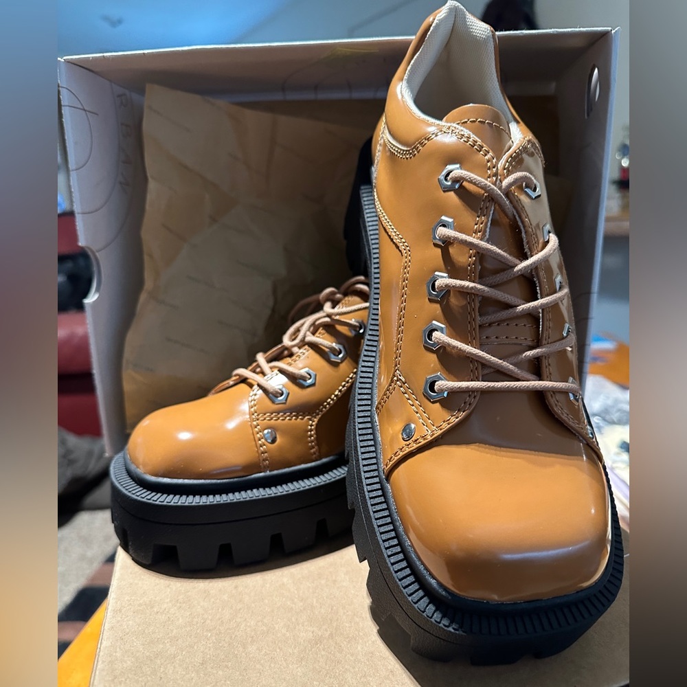 Urban Outfitters Alyssa Oxford sz 10 Womens Shoes
